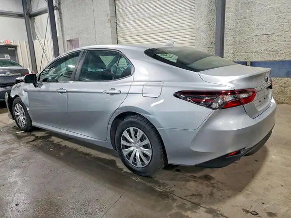 4T1C31AK0RU630659 2024 TOYOTA CAMRY - Image 2