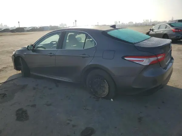 4T1C31AK1LU519058 2020 TOYOTA CAMRY - Image 2