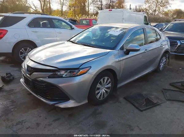 4T1C31AK1LU520792 2020 TOYOTA CAMRY - Image 2