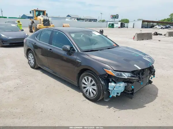 4T1C31AK1LU523272 2020 TOYOTA CAMRY - Image 1