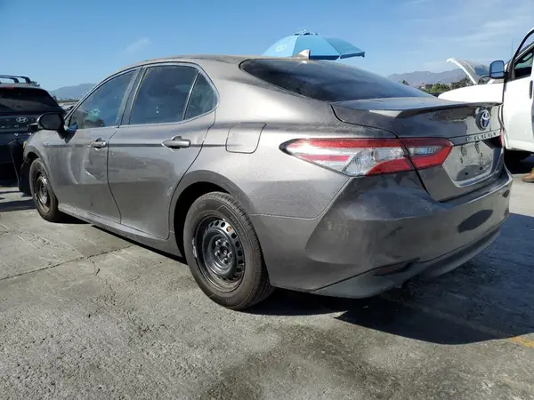 4T1C31AK1LU541819 2020 TOYOTA CAMRY - Image 2