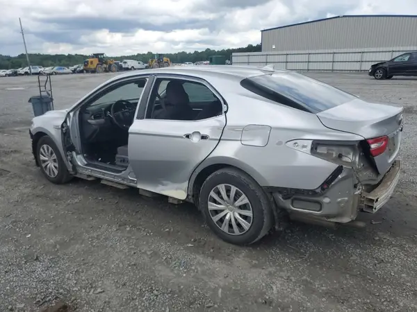 4T1C31AK1LU543005 2020 TOYOTA CAMRY - Image 2