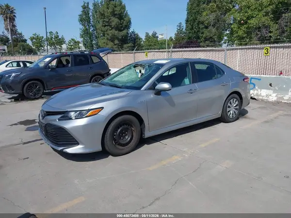 4T1C31AK1LU543263 2020 TOYOTA CAMRY - Image 2