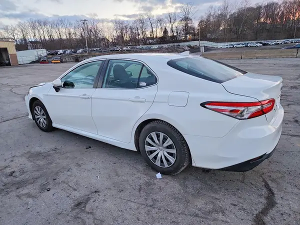 4T1C31AK1LU546051 2020 TOYOTA CAMRY - Image 2