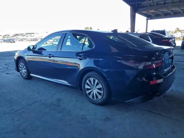 4T1C31AK1MU023856 2021 TOYOTA CAMRY - Image 2