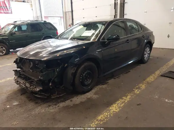 4T1C31AK1MU030841 2021 TOYOTA CAMRY - Image 2