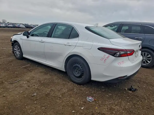 4T1C31AK1MU552403 2021 TOYOTA CAMRY - Image 2