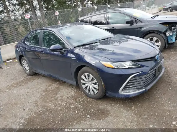 4T1C31AK1MU566656 2021 TOYOTA CAMRY - Image 1