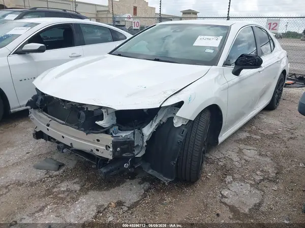 4T1C31AK1NU041680 2022 TOYOTA CAMRY - Image 2