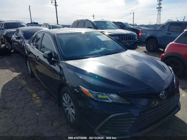 4T1C31AK1NU579117 2022 TOYOTA CAMRY - Image 1