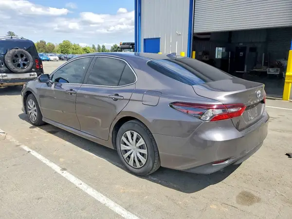 4T1C31AK1NU588626 2022 TOYOTA CAMRY - Image 2