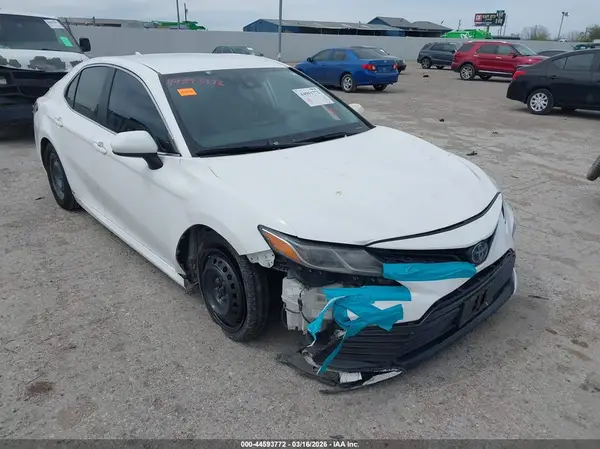 4T1C31AK1NU591123 2022 TOYOTA CAMRY - Image 1