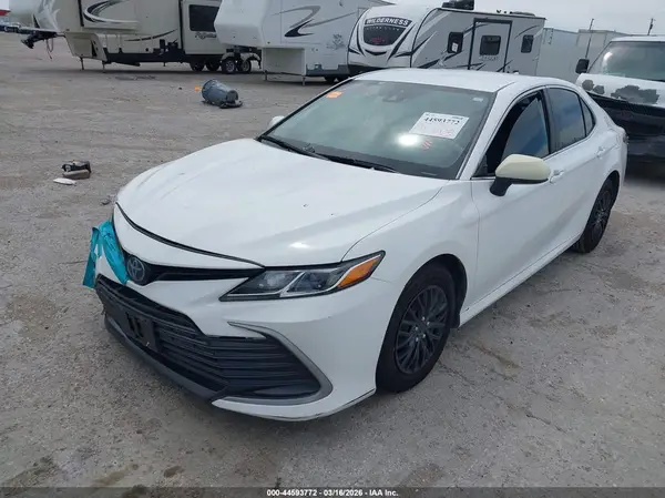 4T1C31AK1NU591123 2022 TOYOTA CAMRY - Image 2