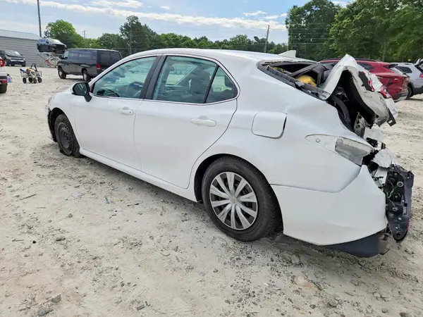 4T1C31AK1NU599769 2022 TOYOTA CAMRY - Image 2