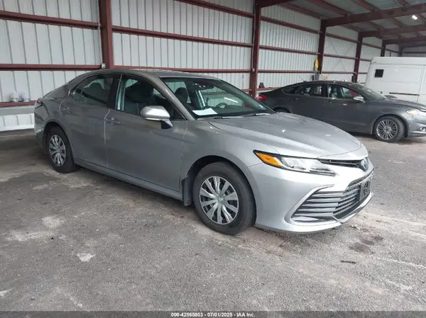 4T1C31AK1RU076757 2024 TOYOTA CAMRY - Image 1