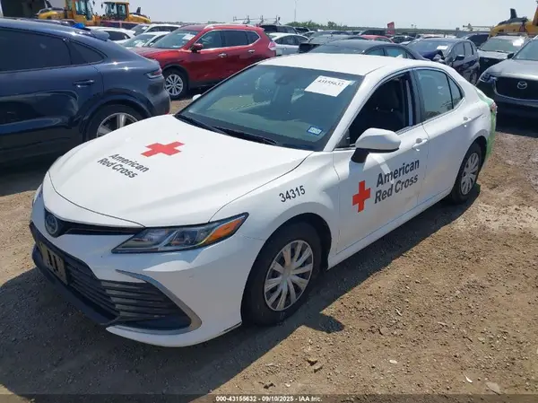 4T1C31AK1RU630038 2024 TOYOTA CAMRY - Image 2