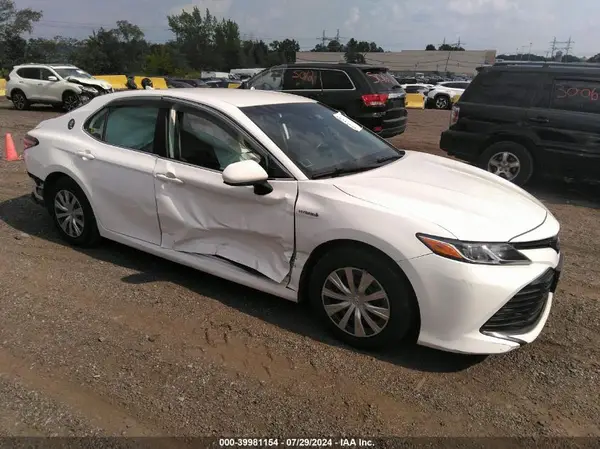 4T1C31AK2LU518579 2020 TOYOTA CAMRY - Image 1
