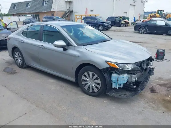 4T1C31AK2MU022229 2021 TOYOTA CAMRY - Image 1