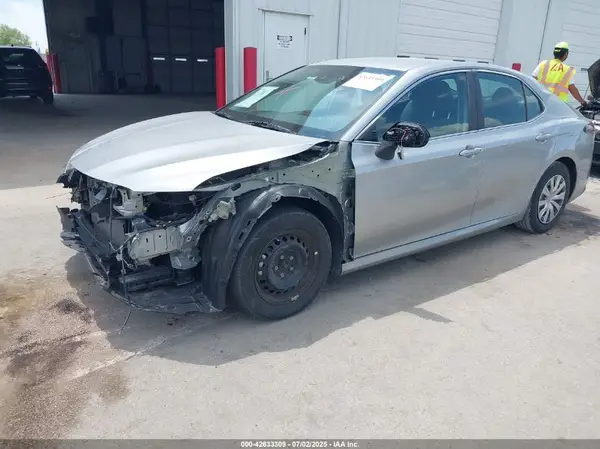 4T1C31AK2MU022229 2021 TOYOTA CAMRY - Image 2