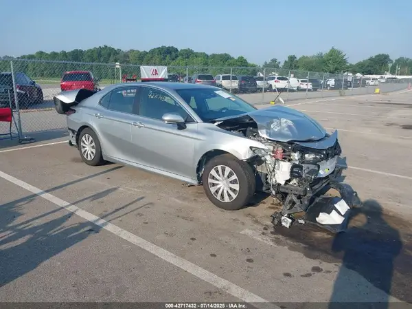 4T1C31AK2MU022666 2021 TOYOTA CAMRY - Image 1