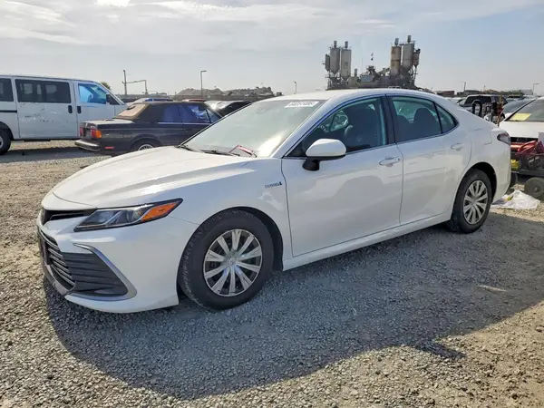4T1C31AK2MU027964 2021 TOYOTA CAMRY - Image 1