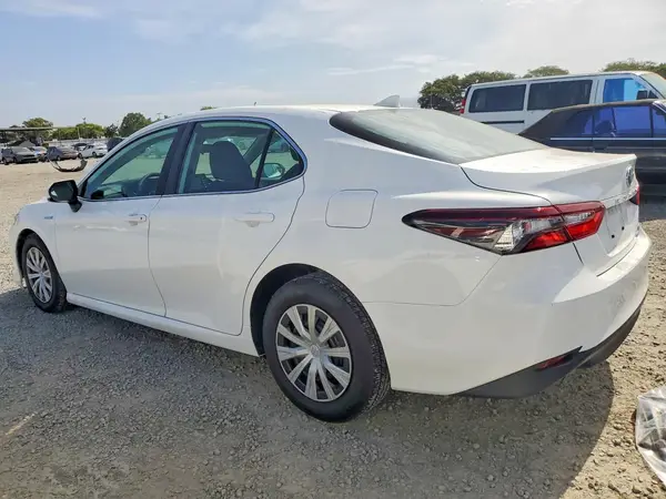 4T1C31AK2MU027964 2021 TOYOTA CAMRY - Image 2