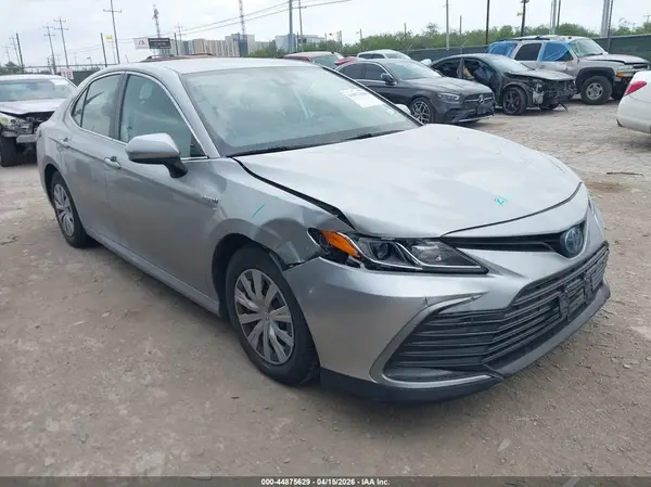 4T1C31AK2MU030394 2021 TOYOTA CAMRY - Image 1