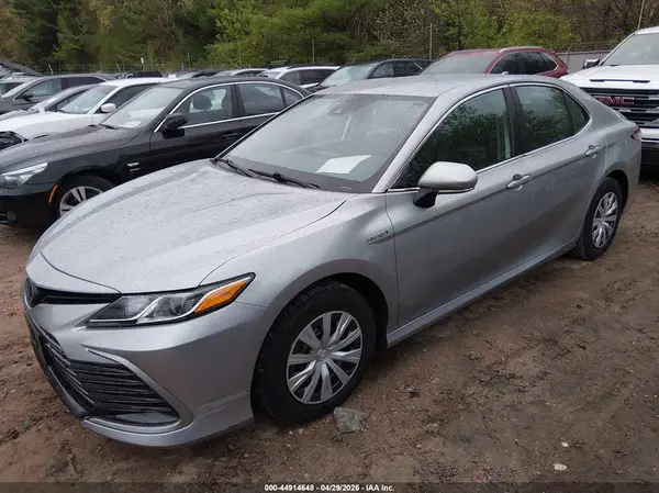 4T1C31AK2MU550711 2021 TOYOTA CAMRY - Image 2