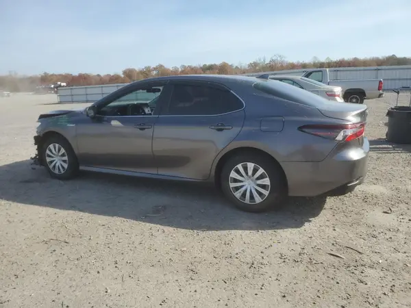 4T1C31AK2MU550949 2021 TOYOTA CAMRY - Image 2