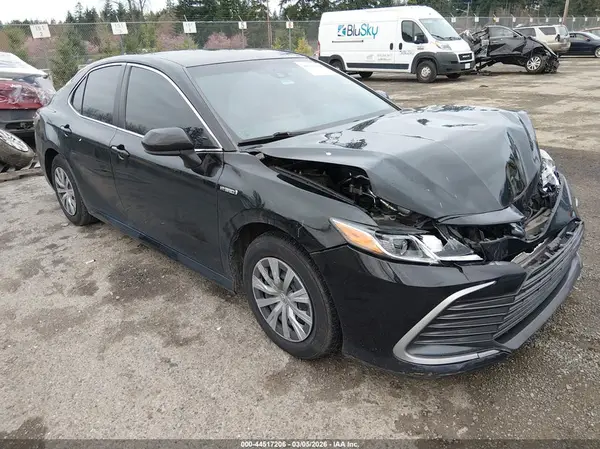 4T1C31AK2MU556220 2021 TOYOTA CAMRY - Image 1