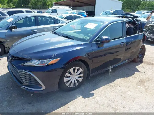 4T1C31AK2NU570166 2022 TOYOTA CAMRY - Image 2