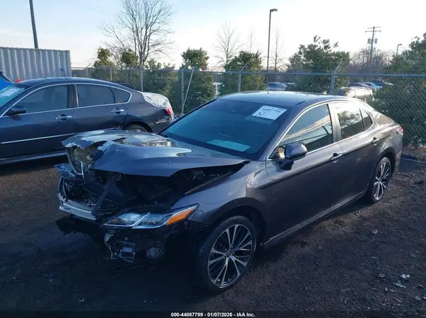 4T1C31AK2NU570328 2022 TOYOTA CAMRY - Image 2
