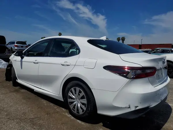 4T1C31AK2NU571513 2022 TOYOTA CAMRY - Image 2