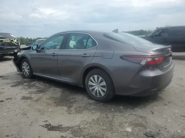 4T1C31AK2NU587467 2022 TOYOTA CAMRY - Image 2