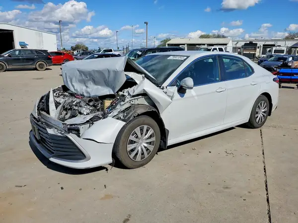 4T1C31AK2PU050925 2023 TOYOTA CAMRY - Image 1