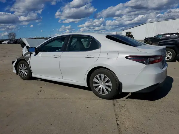 4T1C31AK2PU050925 2023 TOYOTA CAMRY - Image 2