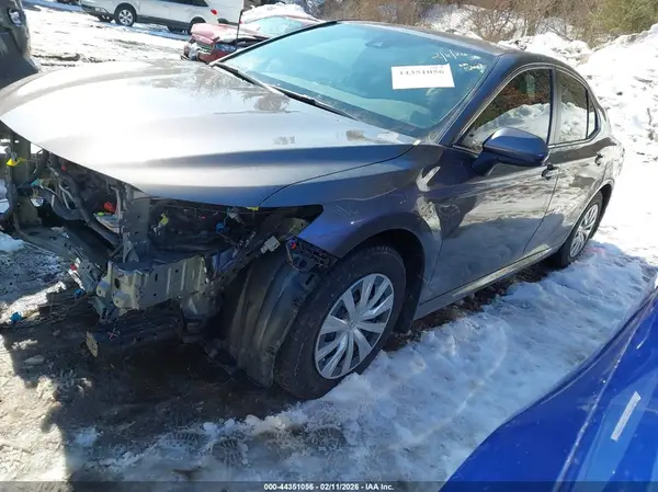 4T1C31AK2PU605582 2023 TOYOTA CAMRY - Image 2