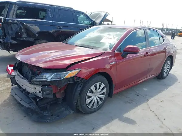 4T1C31AK3LU018463 2020 TOYOTA CAMRY - Image 2