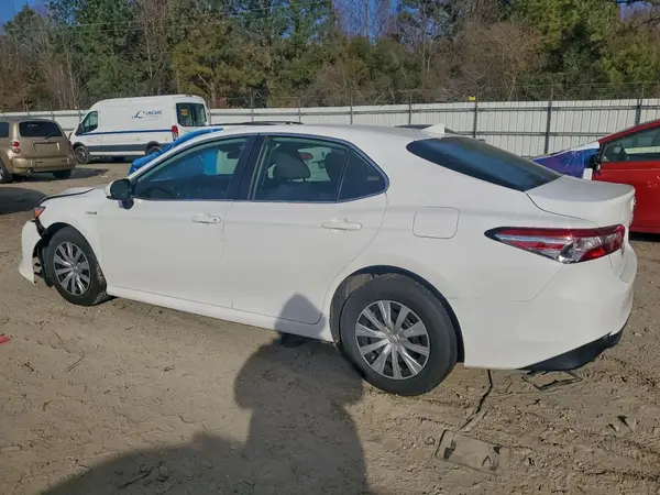 4T1C31AK3LU520101 2020 TOYOTA CAMRY - Image 2