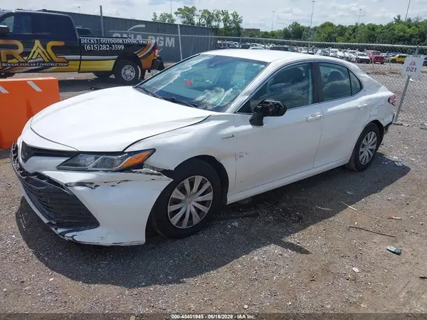 4T1C31AK3LU529834 2020 TOYOTA CAMRY - Image 2