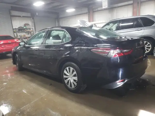 4T1C31AK3MU021767 2021 TOYOTA CAMRY - Image 2