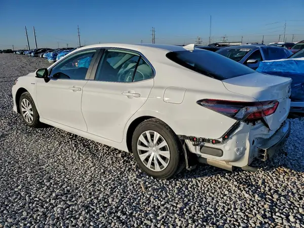 4T1C31AK3MU026693 2021 TOYOTA CAMRY - Image 2