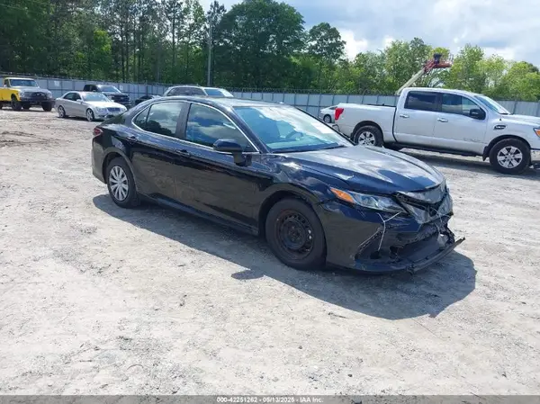 4T1C31AK3MU554394 2021 TOYOTA CAMRY - Image 1