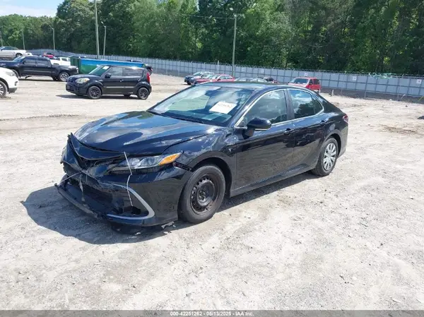 4T1C31AK3MU554394 2021 TOYOTA CAMRY - Image 2