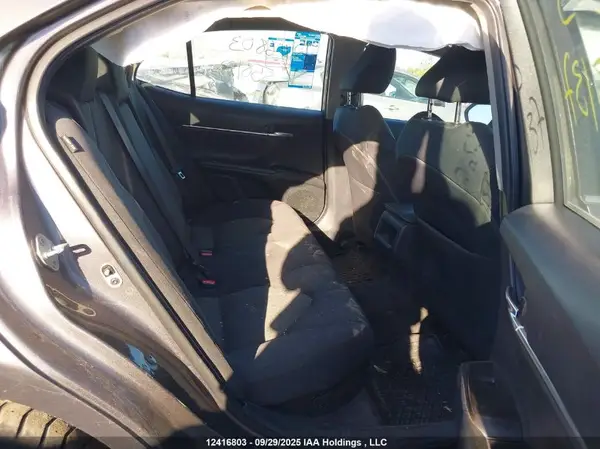 4T1C31AK3MU558137 2021 TOYOTA CAMRY - Image 8