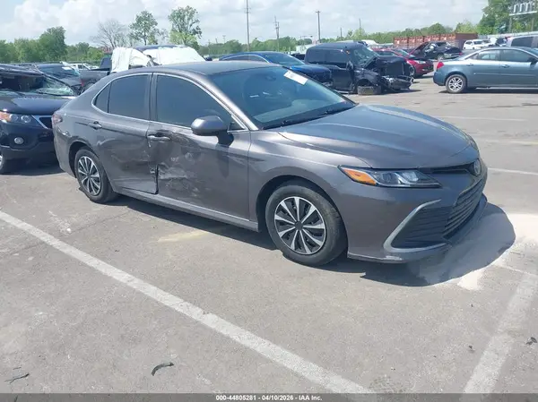 4T1C31AK3MU560793 2021 TOYOTA CAMRY - Image 1