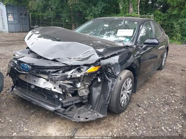 4T1C31AK3NU570645 2022 TOYOTA CAMRY - Image 2