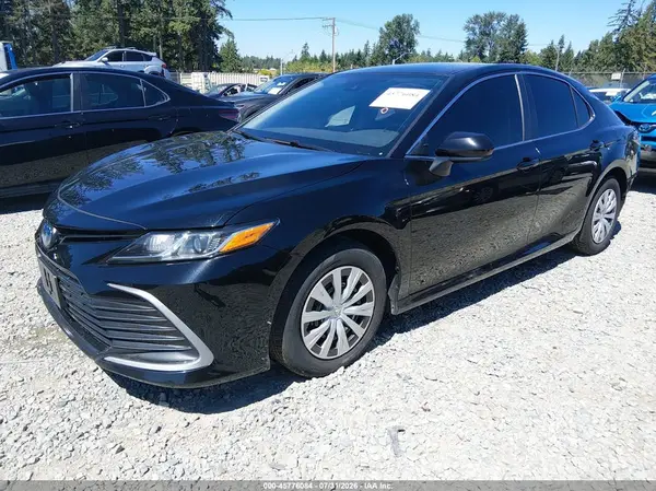 4T1C31AK3NU573173 2022 TOYOTA CAMRY - Image 2