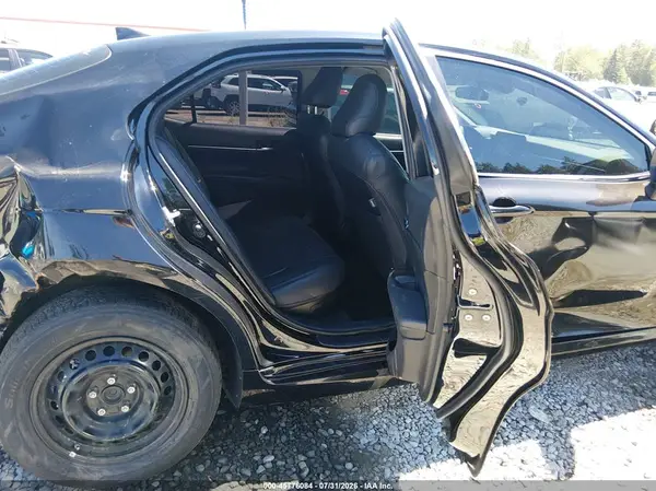 4T1C31AK3NU573173 2022 TOYOTA CAMRY - Image 8