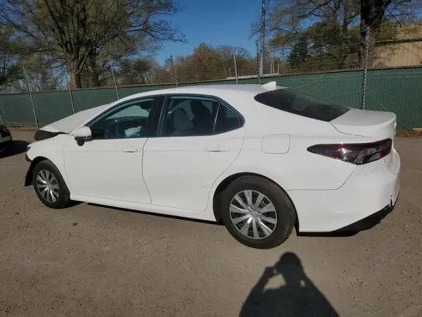 4T1C31AK3NU589857 2022 TOYOTA CAMRY - Image 2